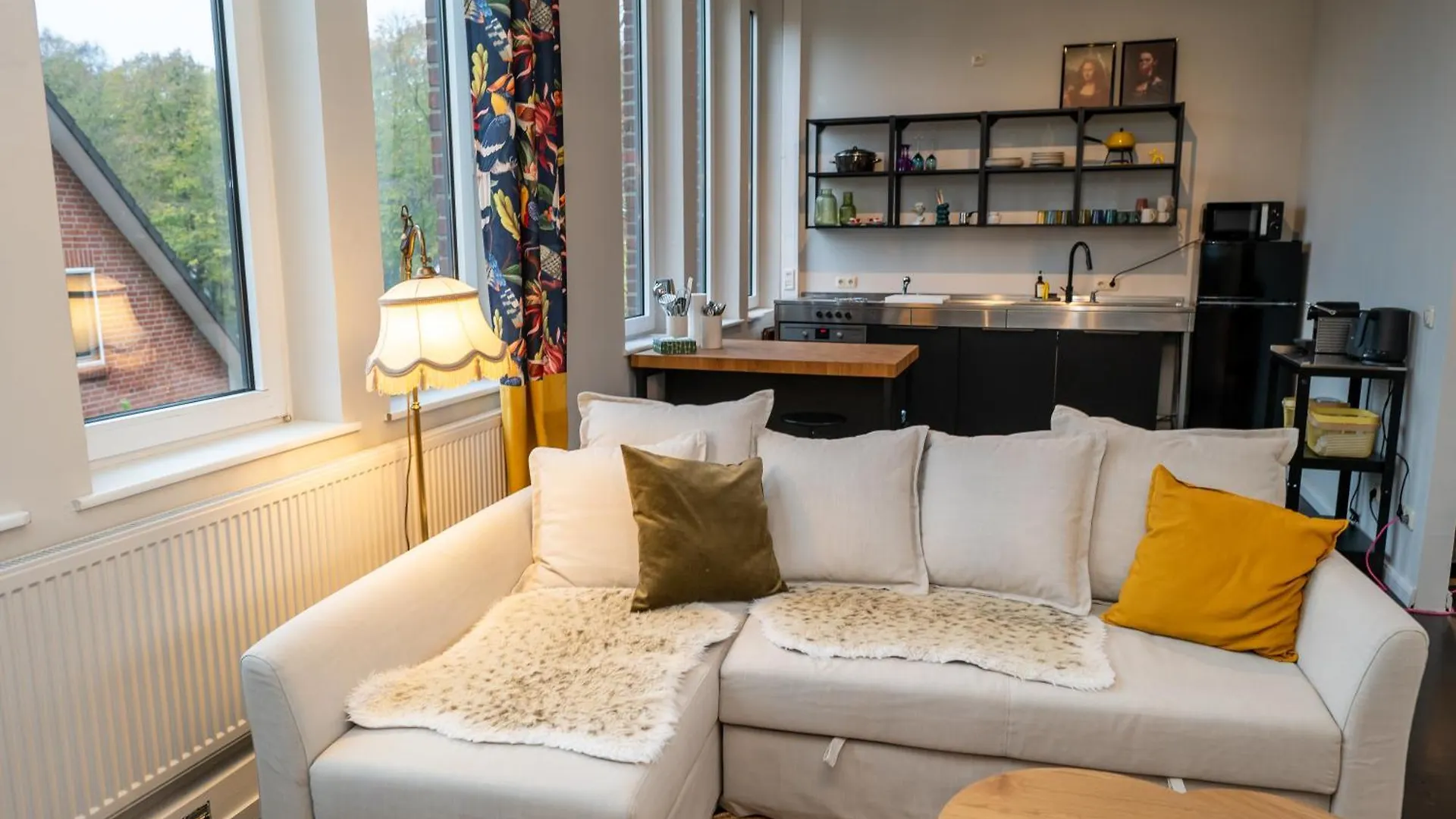 Apartment 135Qm Loft Vor Den Toren Hamburgs Schenefeld  Germany